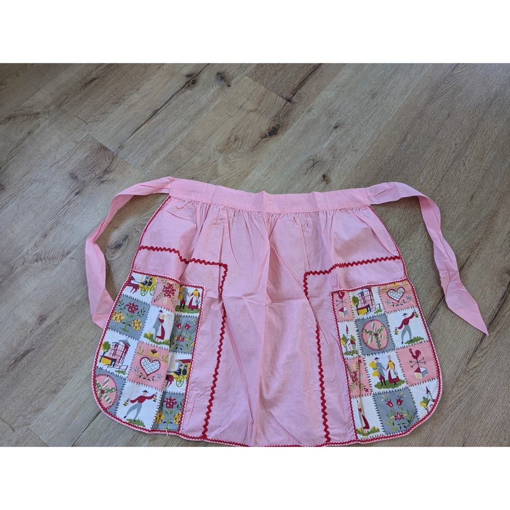 Charming Vintage‎ Pink Apron with Dutch And Floral Pattern